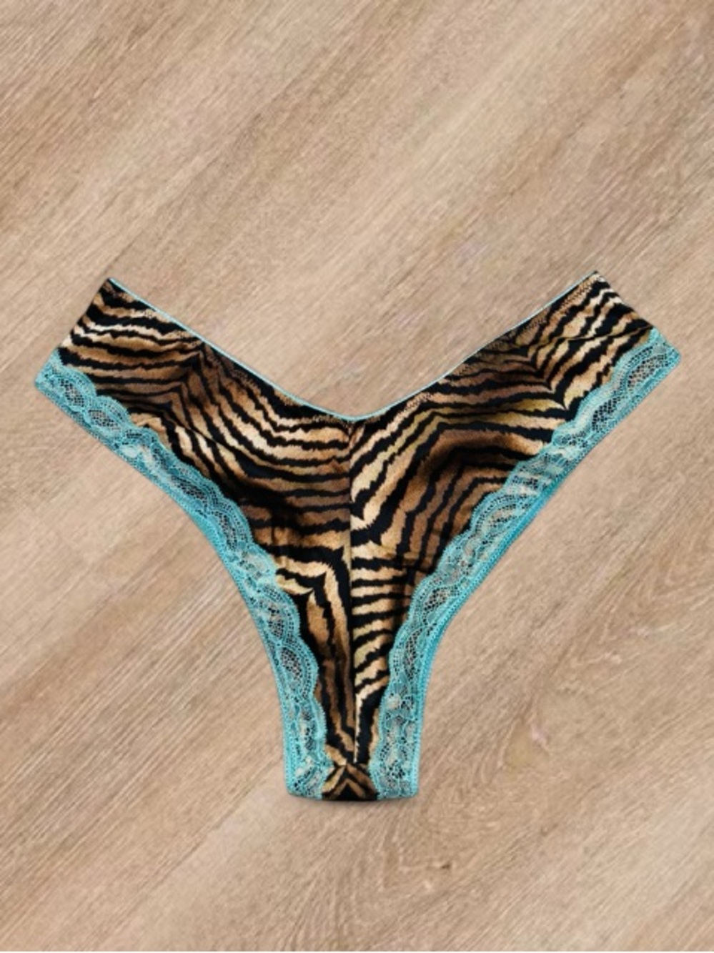 🆕🐅 Tease Tiger Stripe Cheeky Panty Victoria’s Secret Small NWT - Picture 7 of 9